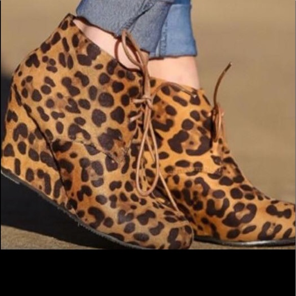 COPY - Cheetah Print Booties! - Picture 2 of 3